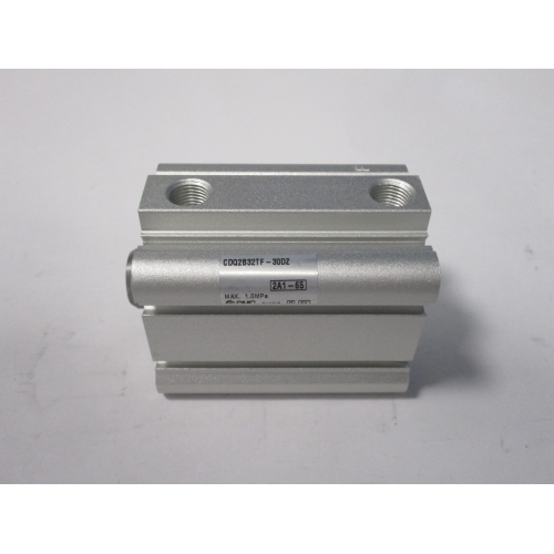 SMC - CILINDRO CDQ2B32TF-30DZ